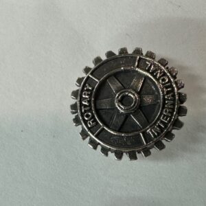 Pin plata de ley envejecida