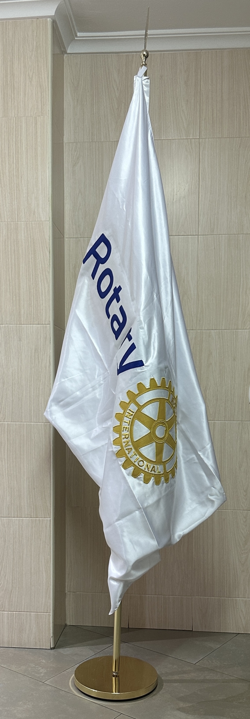 Bandera Escudo nuevo Rotary bordado a mano